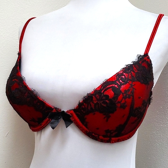 Bra & (2) Panty Set Sizes 38C/1x Red & Blk Lace By Delicates - Picture 8 of 17